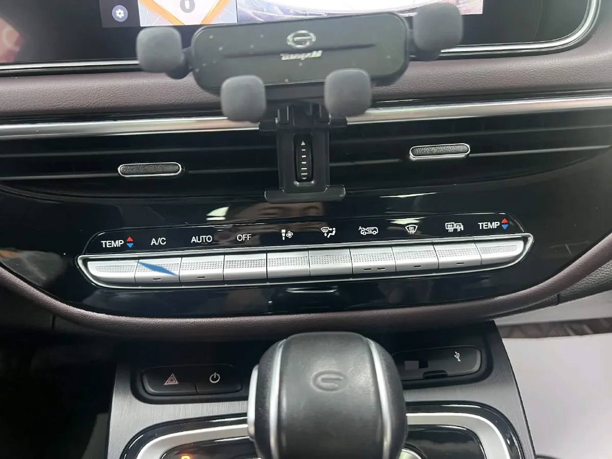 2021 GAC Trumpchi M6 1.5T 169HP L4 7DCT,autocango,china used car exporter,china ev exporter,chinese used car exporter,chinese used ev exporter