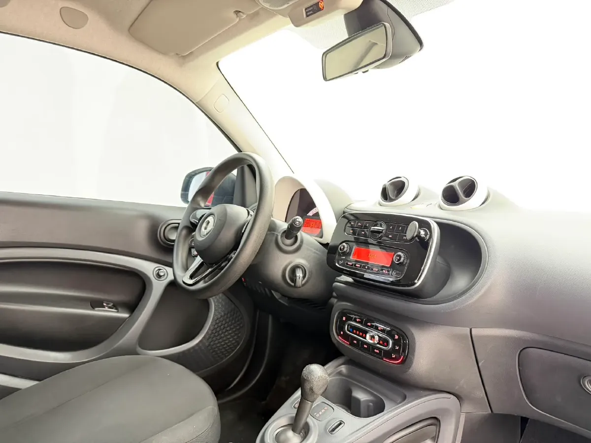 2018 HuangHai JiaoLong 2.4L 143HP L4 5AT,autocango,china used car exporter,china ev exporter,chinese used car exporter,chinese used ev exporter