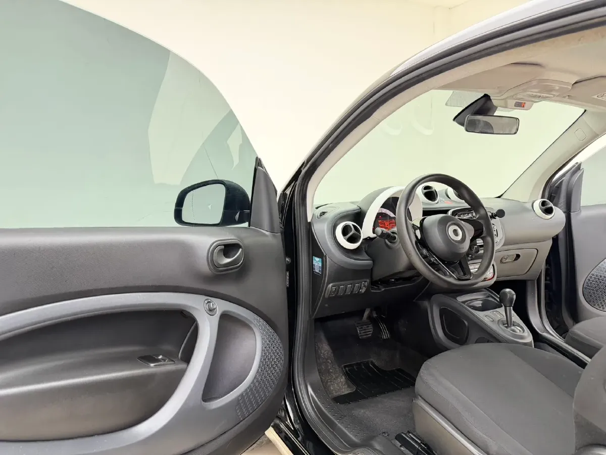 2018 HuangHai JiaoLong 2.4L 143HP L4 5AT,autocango,china used car exporter,china ev exporter,chinese used car exporter,chinese used ev exporter