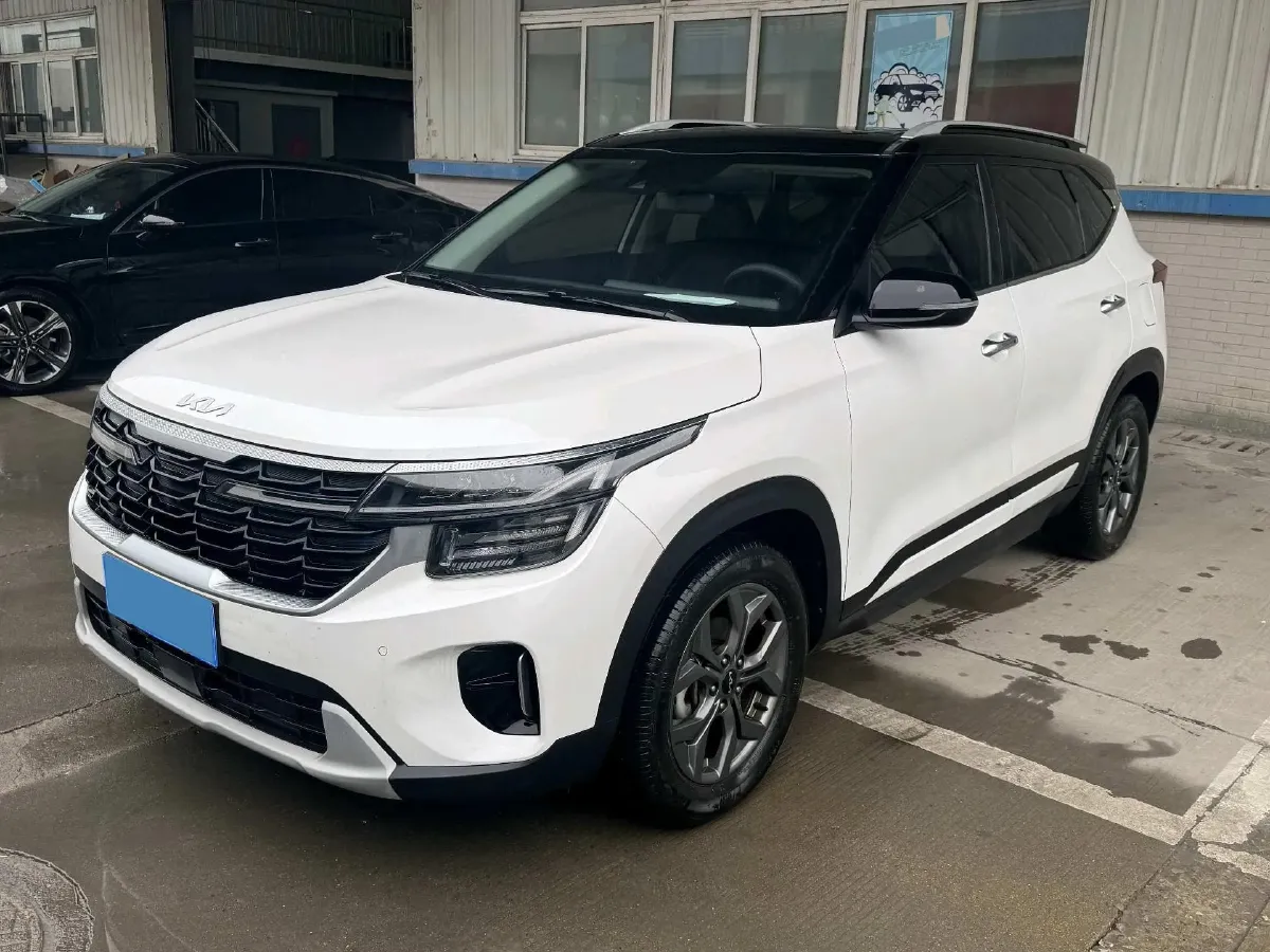 2023 Kia Seltos 1.5L 115HP L4 CVT,autocango,china used car exporter,china ev exporter,chinese used car exporter,chinese used ev exporter