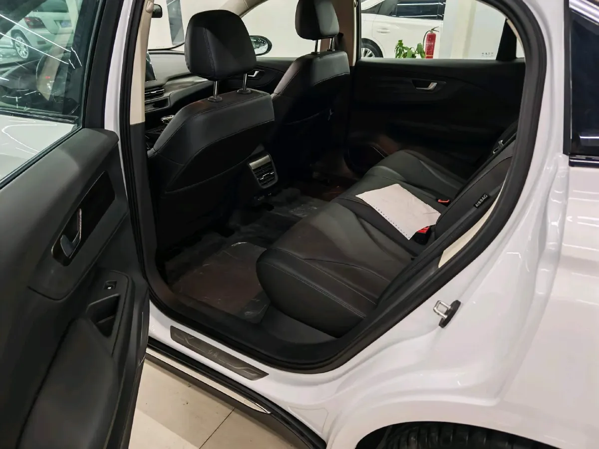 2022 HongQi E-QM5 BEV 54KWH,autocango,china used car exporter,china ev exporter,chinese used car exporter,chinese used ev exporter