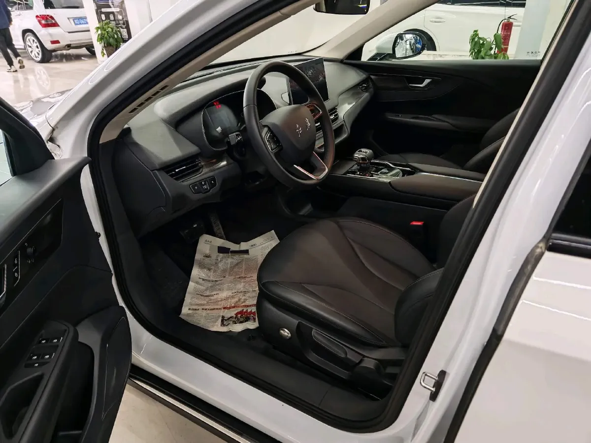 2022 HongQi E-QM5 BEV 54KWH,autocango,china used car exporter,china ev exporter,chinese used car exporter,chinese used ev exporter