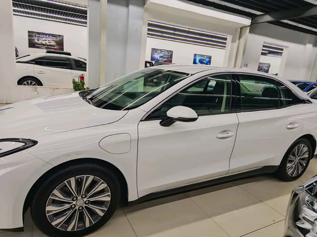 2022 HongQi E-QM5 BEV 54KWH,autocango,china used car exporter,china ev exporter,chinese used car exporter,chinese used ev exporter