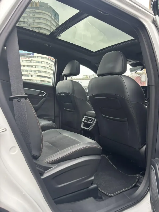 2025 Geely Okavango L 2.0T 218HP L4 7DCT,autocango,china used car exporter,china ev exporter,chinese used car exporter,chinese used ev exporter