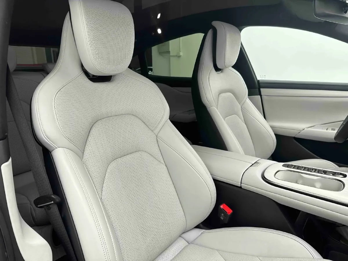 2024 MI SU7 BEV 101KWH,autocango,china used car exporter,china ev exporter,chinese used car exporter,chinese used ev exporter