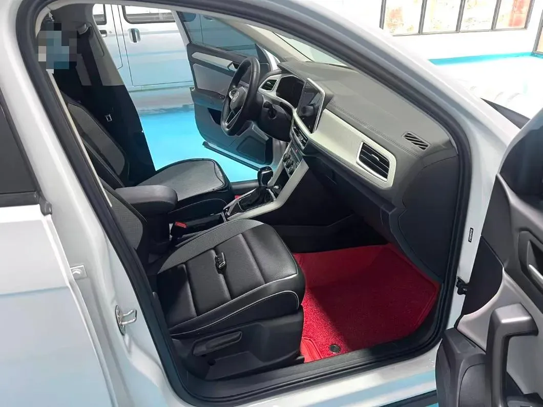 2023 Volkswagen T-Roc 1.4T 150HP L4 7DCT,autocango,china used car exporter,china ev exporter,chinese used car exporter,chinese used ev exporter