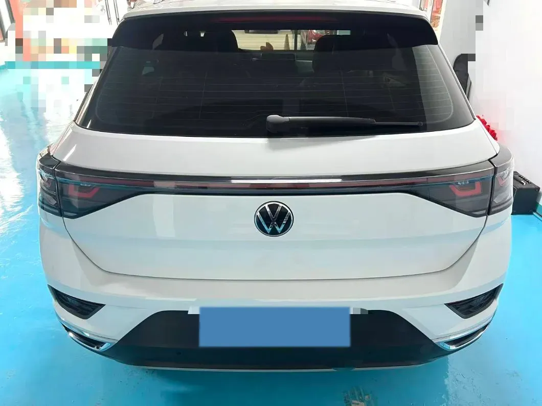 2023 Volkswagen T-Roc 1.4T 150HP L4 7DCT,autocango,china used car exporter,china ev exporter,chinese used car exporter,chinese used ev exporter