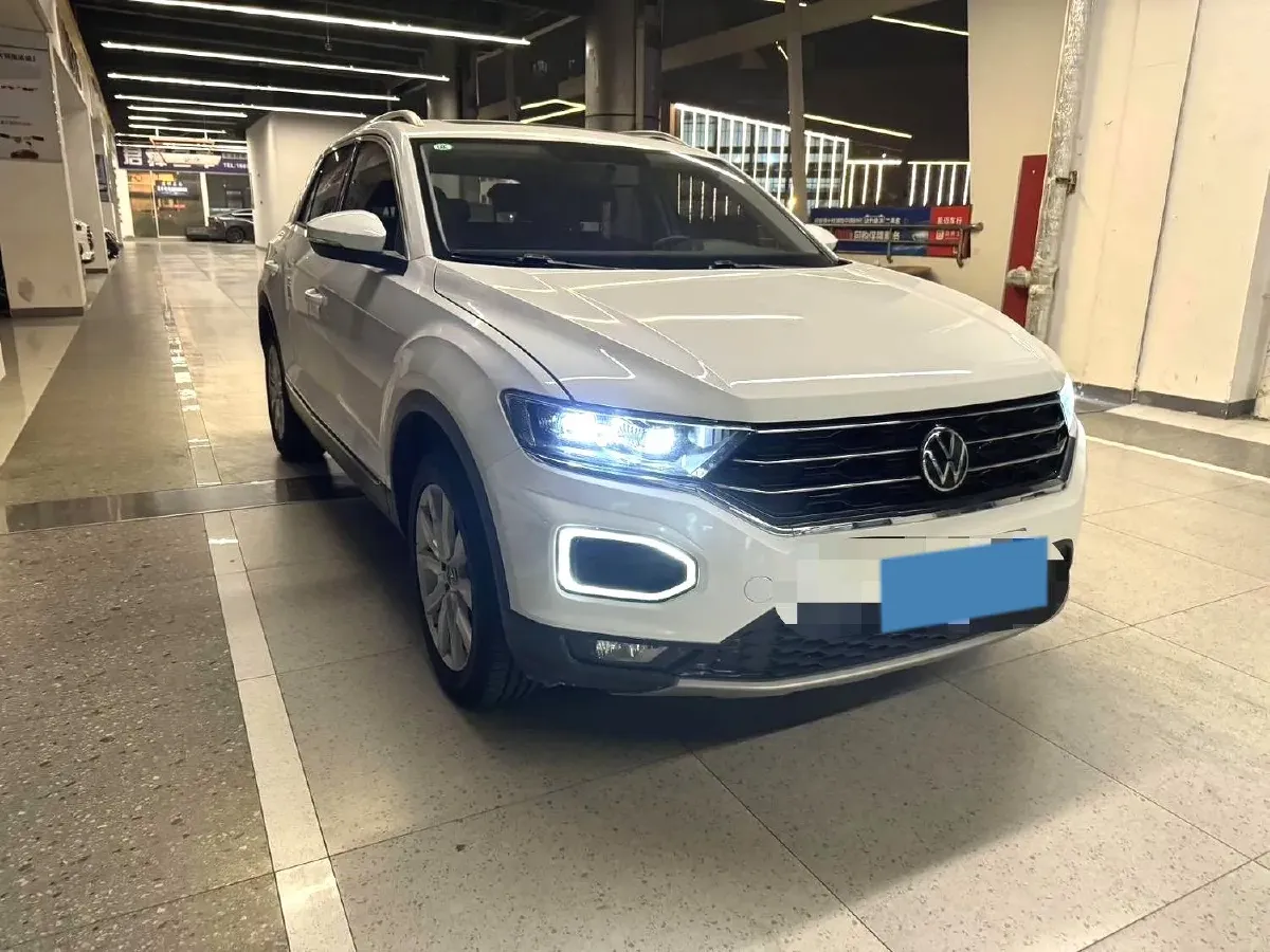 2022 Volkswagen T-Roc 1.4T 150HP L4 7DCT,autocango,china used car exporter,china ev exporter,chinese used car exporter,chinese used ev exporter