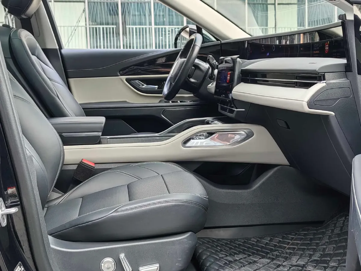 2023 Lincoln Nautilus 2.0T 261HP L4 8AT,autocango,china used car exporter,china ev exporter,chinese used car exporter,chinese used ev exporter