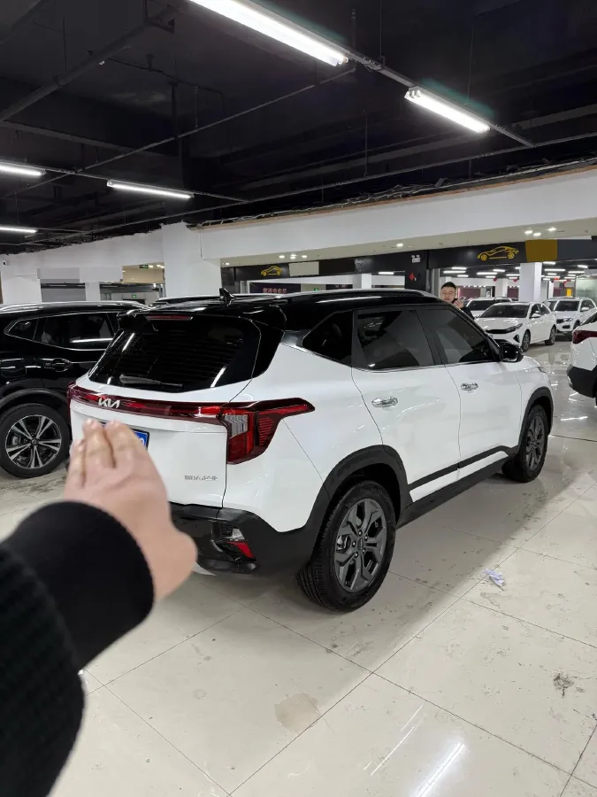 2023 Kia Seltos 1.5L 115HP L4 CVT,autocango,china used car exporter,china ev exporter,chinese used car exporter,chinese used ev exporter