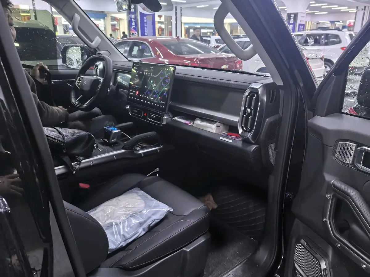 2026 Jetour Traveller 1.5T 184HP L4 7DCT,autocango,china used car exporter,china ev exporter,chinese used car exporter,chinese used ev exporter