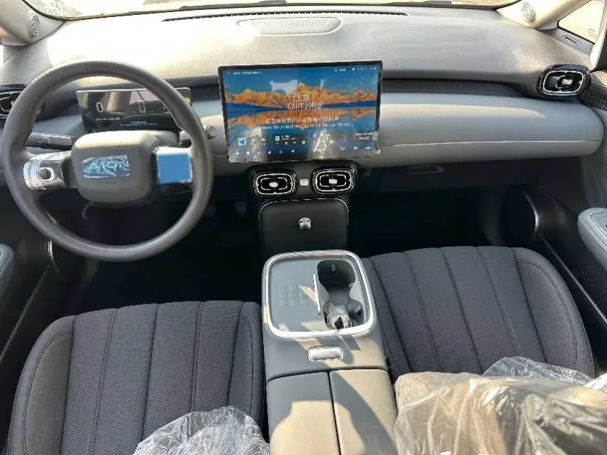 2025 Aion AION UT BEV,autocango,china used car exporter,china ev exporter,chinese used car exporter,chinese used ev exporter