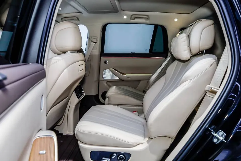 2026 AITO AITO M7 REEV 160HP REEV,autocango,china used car exporter,china ev exporter,chinese used car exporter,chinese used ev exporter