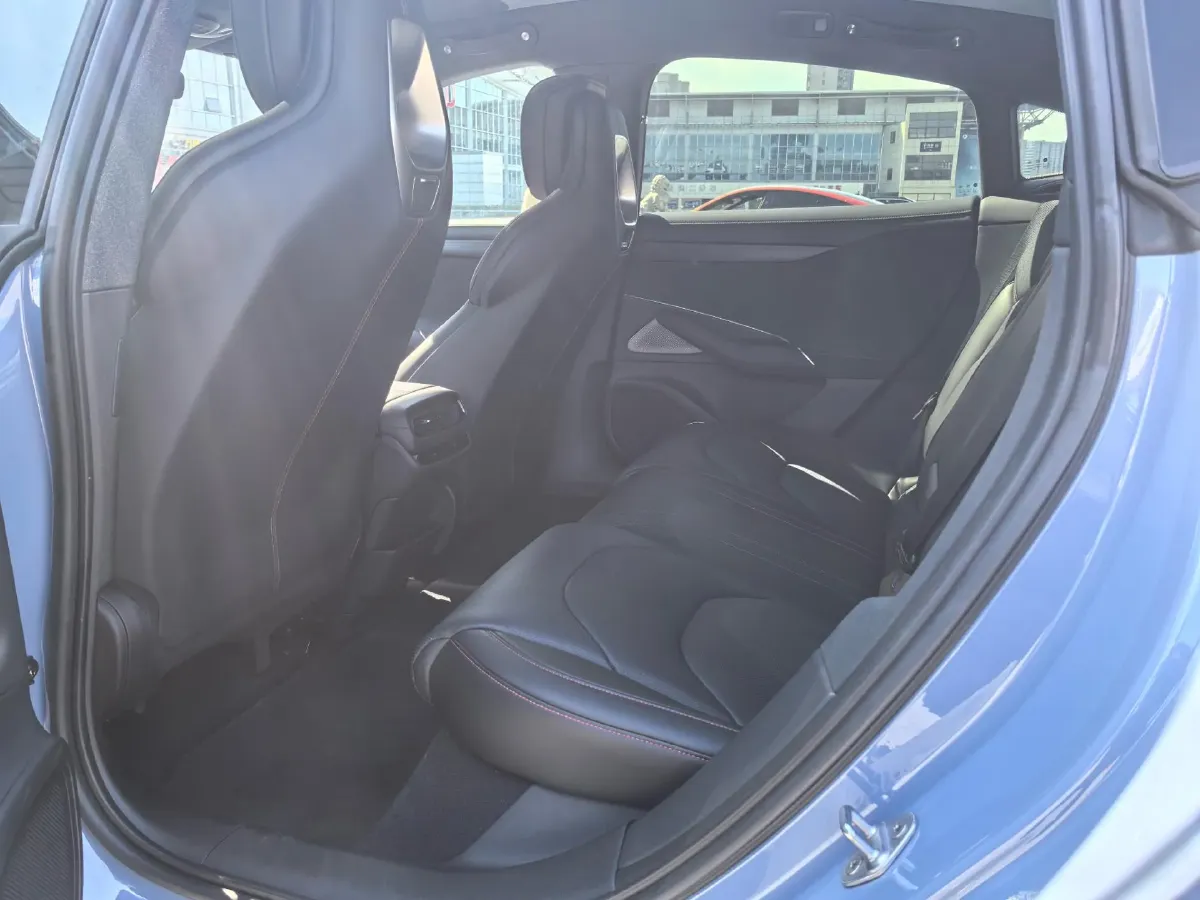 2024 MI SU7 BEV 73.6KWH,autocango,china used car exporter,china ev exporter,chinese used car exporter,chinese used ev exporter