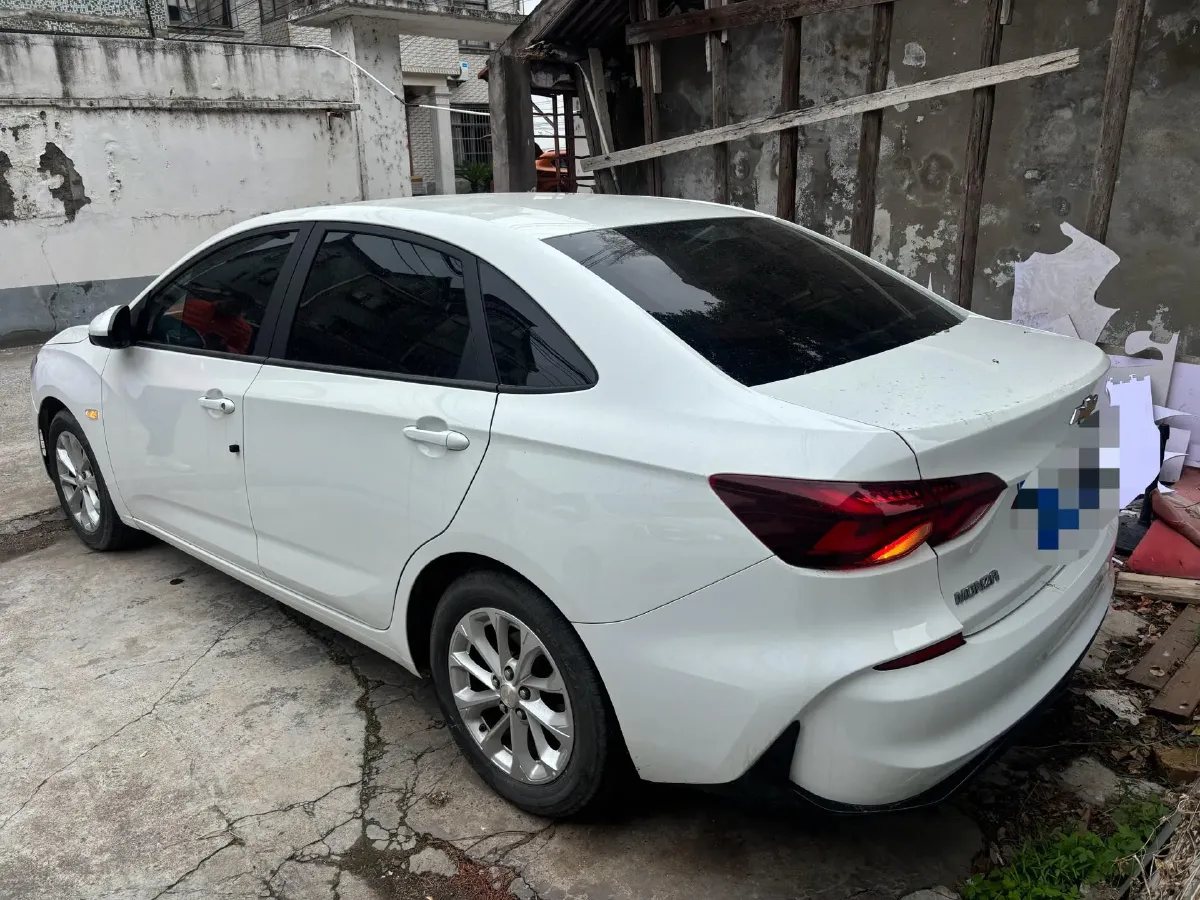 2023 Chevrolet Monza 1.5L 113HP L4 6DCT,autocango,china used car exporter,china ev exporter,chinese used car exporter,chinese used ev exporter