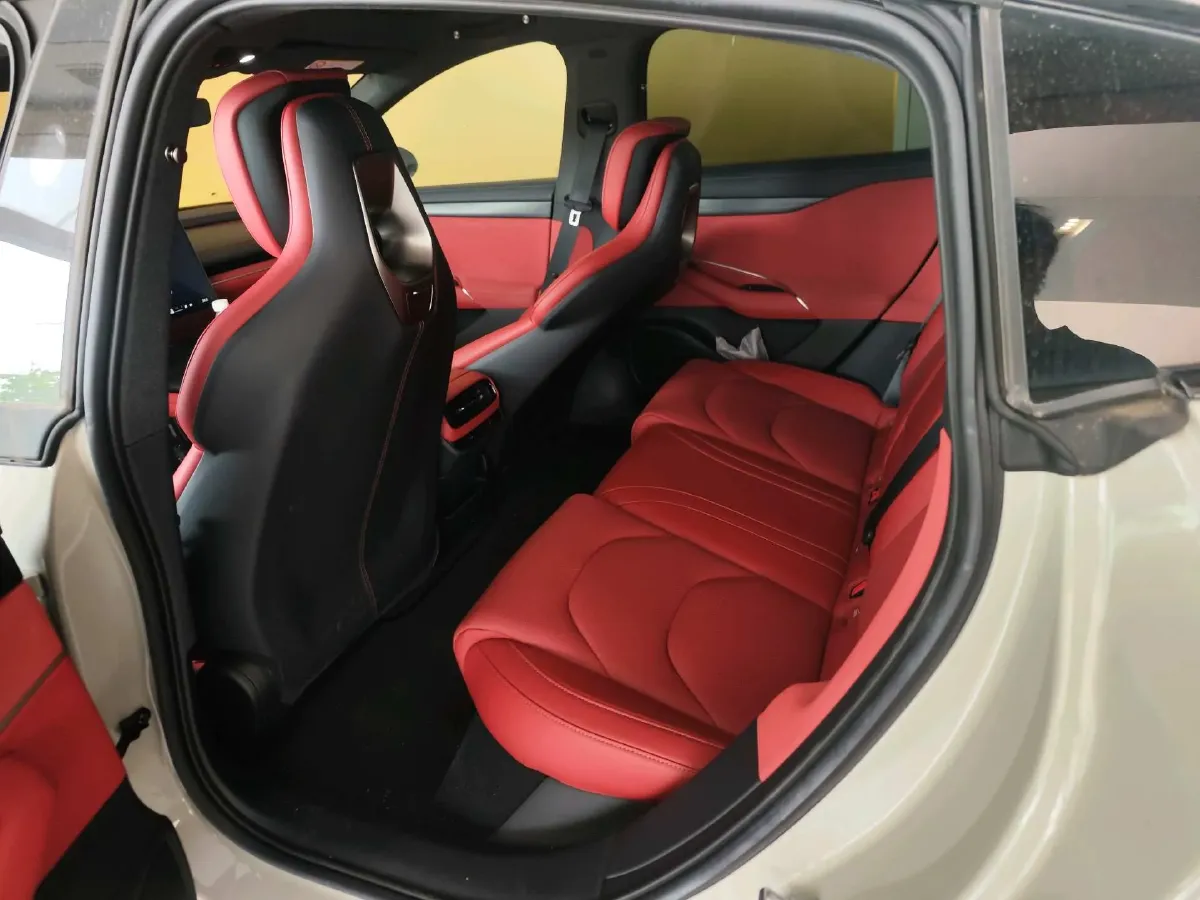 2024 MI SU7 BEV 73.6KWH,autocango,china used car exporter,china ev exporter,chinese used car exporter,chinese used ev exporter