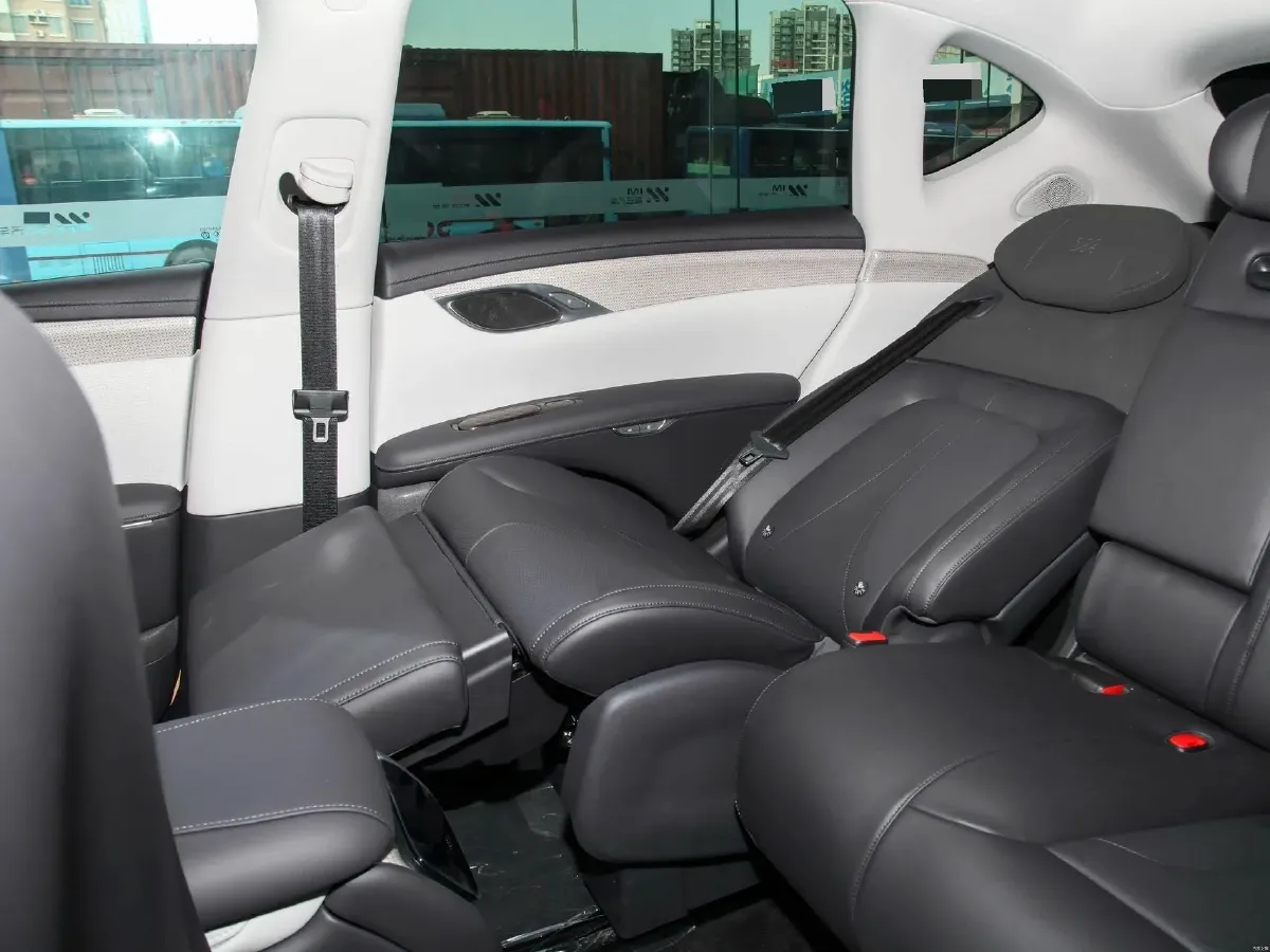 2023 IM LS7 BEV 100KWH,autocango,china used car exporter,china ev exporter,chinese used car exporter,chinese used ev exporter