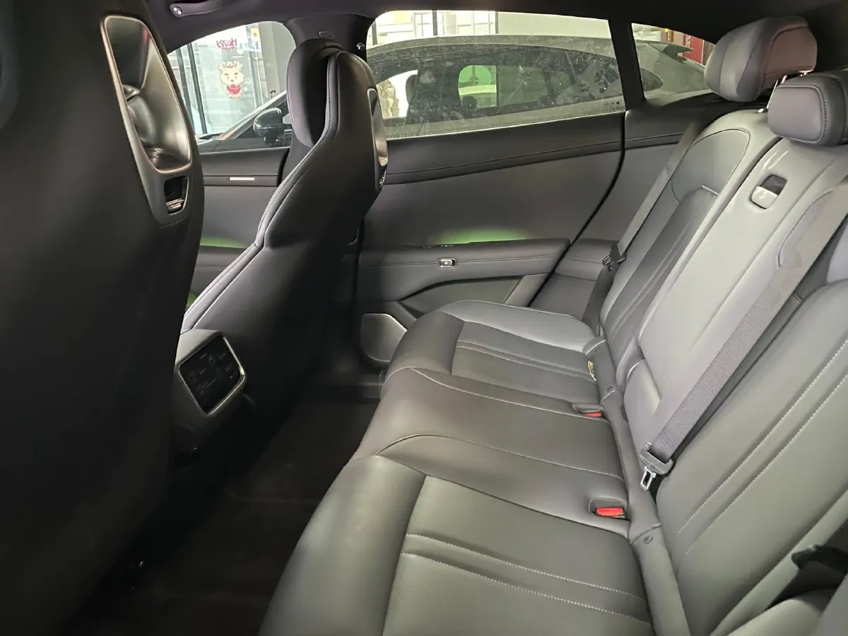 2025 MI YU7 BEV 96.3KWH,autocango,china used car exporter,china ev exporter,chinese used car exporter,chinese used ev exporter