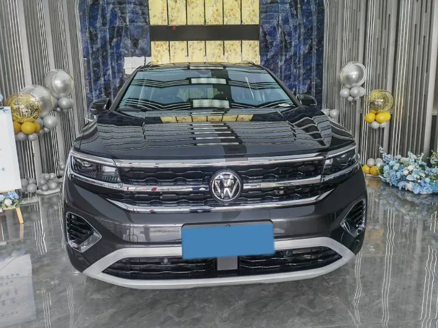 2024 Volkswagen Talagon 2.0T 220HP L4 7DCT,autocango,china used car exporter,china ev exporter,chinese used car exporter,chinese used ev exporter