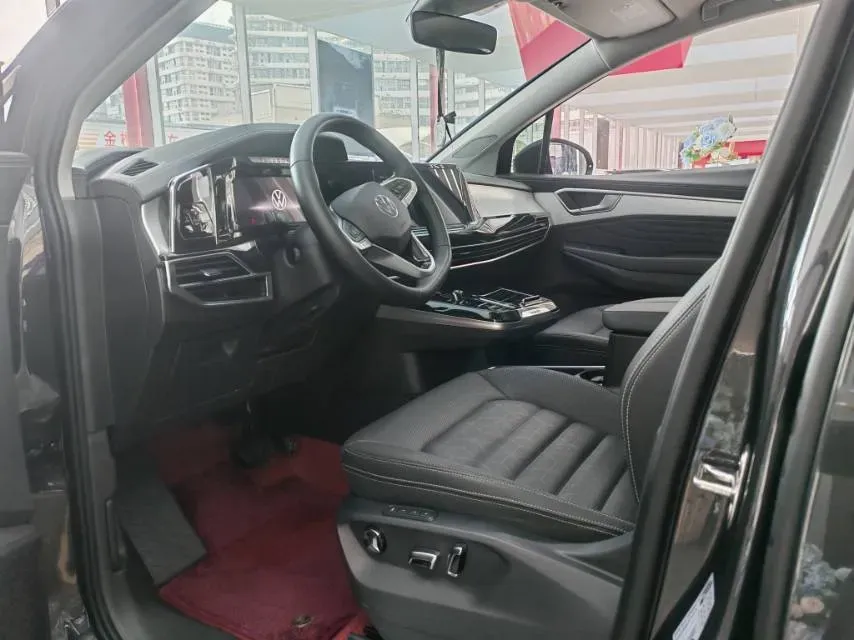 2024 Volkswagen Talagon 2.0T 220HP L4 7DCT,autocango,china used car exporter,china ev exporter,chinese used car exporter,chinese used ev exporter