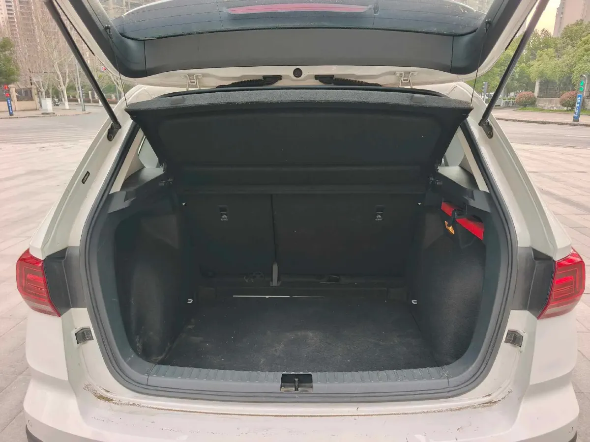 2021 Volkswagen Tharu 1.4T 150HP L4 7DCT,autocango,china used car exporter,china ev exporter,chinese used car exporter,chinese used ev exporter