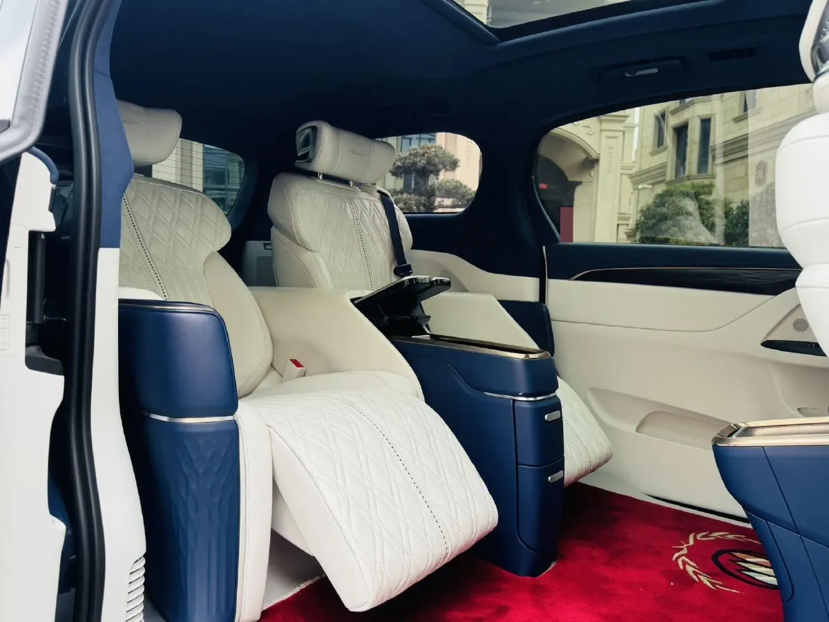 2020 Buick GL8 2.0T 237HP L4 9AT,autocango,china used car exporter,china ev exporter,chinese used car exporter,chinese used ev exporter