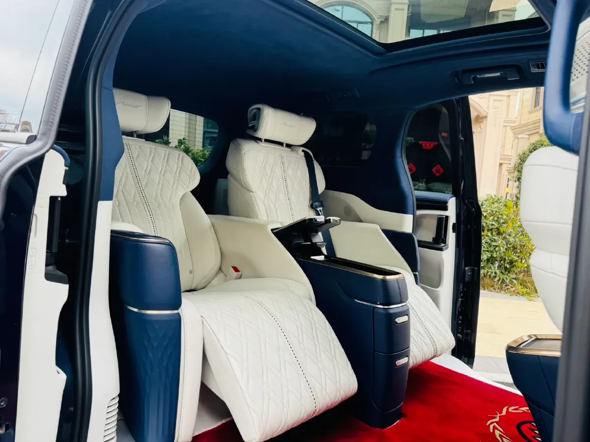 2020 Buick GL8 2.0T 237HP L4 9AT,autocango,china used car exporter,china ev exporter,chinese used car exporter,chinese used ev exporter