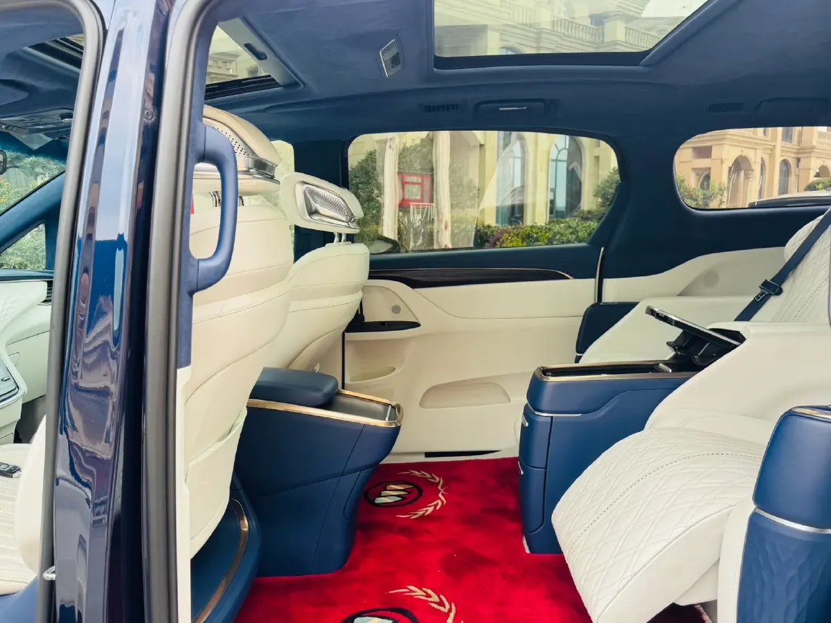 2020 Buick GL8 2.0T 237HP L4 9AT,autocango,china used car exporter,china ev exporter,chinese used car exporter,chinese used ev exporter