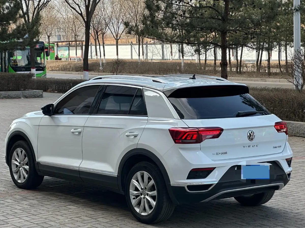 2020 Volkswagen T-Roc 1.4T 131HP L4 7DCT,autocango,china used car exporter,china ev exporter,chinese used car exporter,chinese used ev exporter