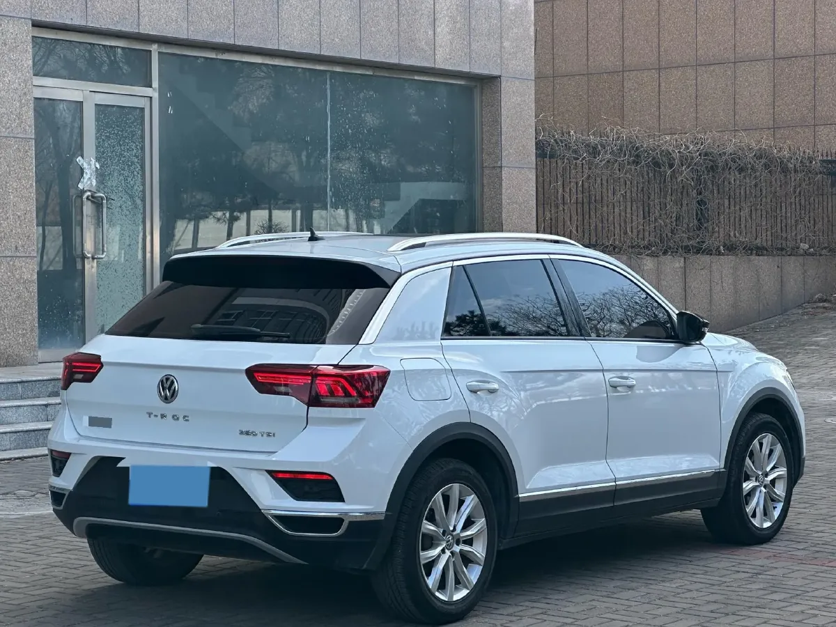 2020 Volkswagen T-Roc 1.4T 131HP L4 7DCT,autocango,china used car exporter,china ev exporter,chinese used car exporter,chinese used ev exporter