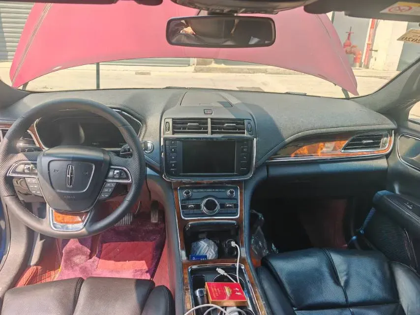 2017 Lincoln Continental 2.0T 261HP L4 6AT,autocango,china used car exporter,china ev exporter,chinese used car exporter,chinese used ev exporter