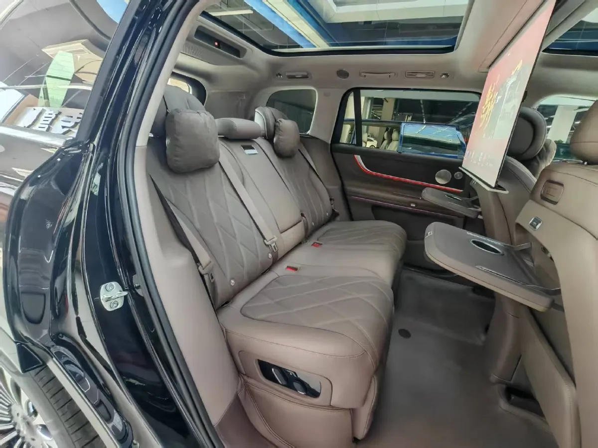 2025 AITO AITO M9 REEV 160HP REEV 52KWH,autocango,china used car exporter,china ev exporter,chinese used car exporter,chinese used ev exporter