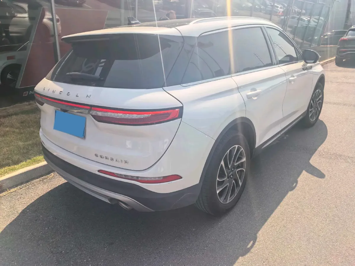 2022 Lincoln Corsair 2.0T 245HP L4 8AT,autocango,china used car exporter,china ev exporter,chinese used car exporter,chinese used ev exporter