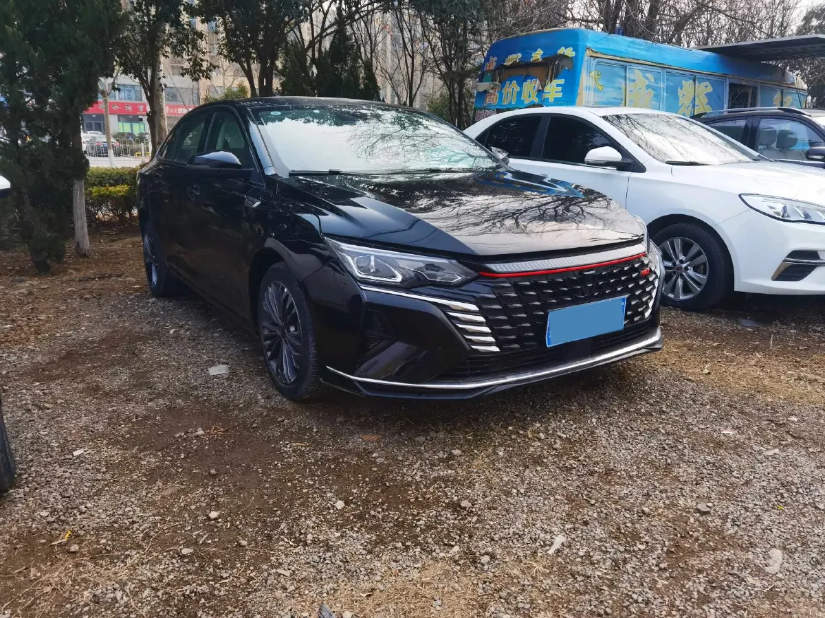 2021 DongFeng Aeolus YiXuan MAX 1.5T 190HP L4 7DCT,autocango,china used car exporter,china ev exporter,chinese used car exporter,chinese used ev exporter