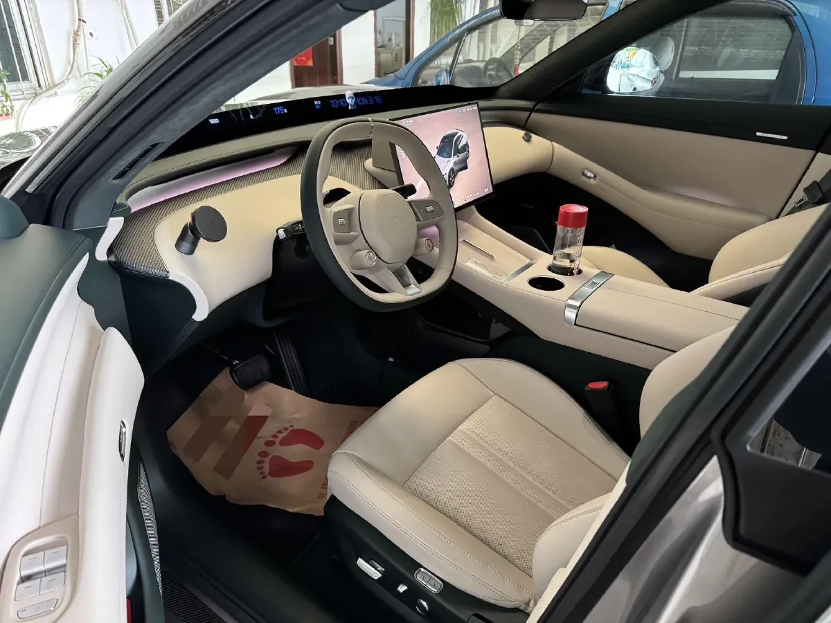 2025 MI YU7 BEV 101.7KWH,autocango,china used car exporter,china ev exporter,chinese used car exporter,chinese used ev exporter