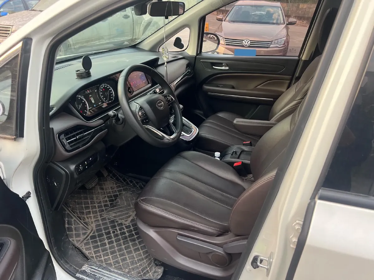 2021 GAC Trumpchi M6 1.5T 169HP L4 7DCT,autocango,china used car exporter,china ev exporter,chinese used car exporter,chinese used ev exporter