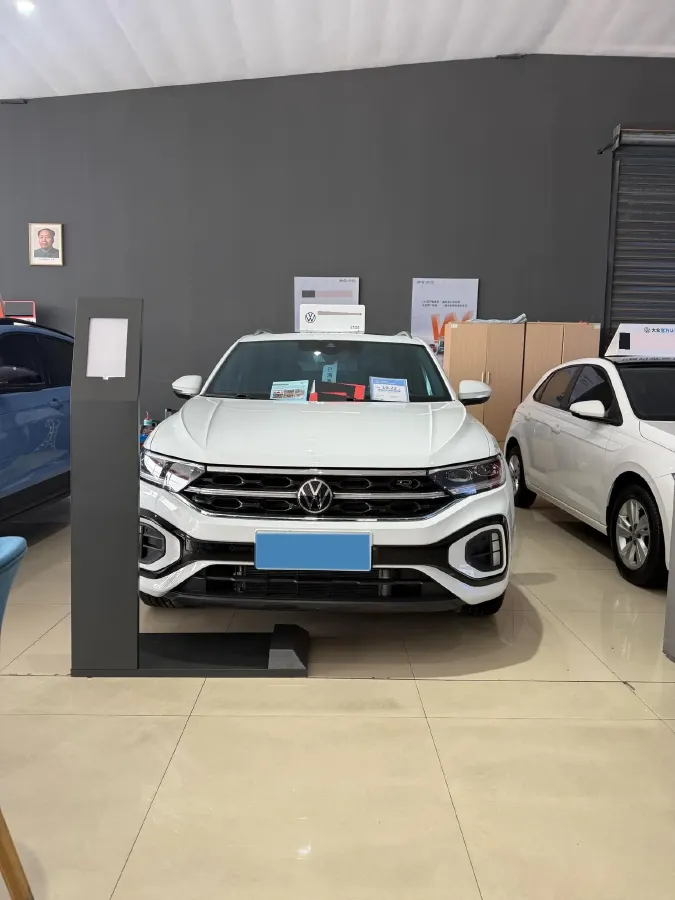 2023 Volkswagen T-Roc 1.5T 160HP L4 7DCT,autocango,china used car exporter,china ev exporter,chinese used car exporter,chinese used ev exporter