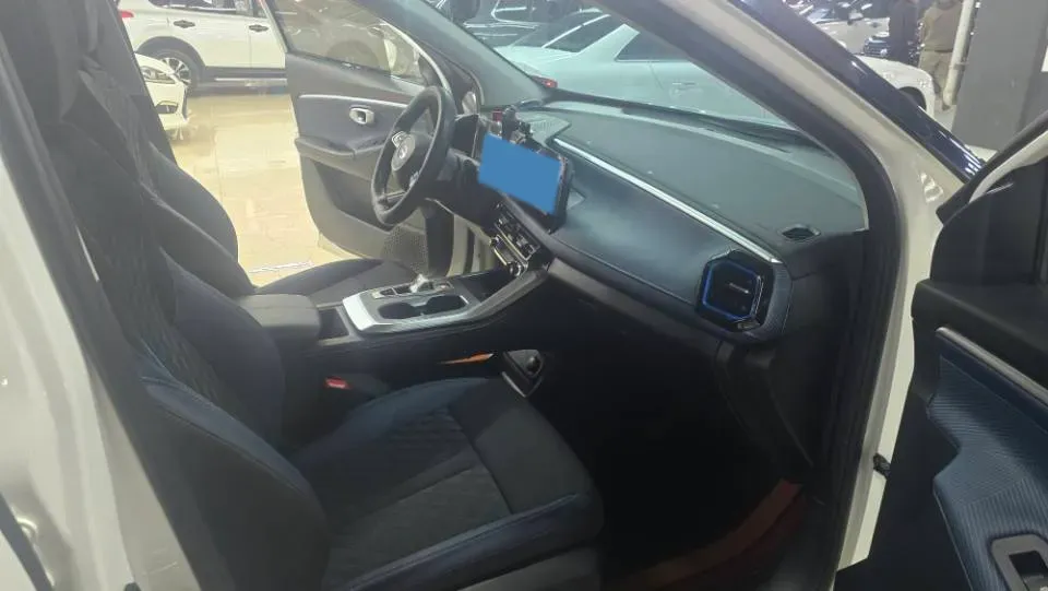 2023 GAC Trumpchi GS3 1.5T 177HP L4 7DCT,autocango,china used car exporter,china ev exporter,chinese used car exporter,chinese used ev exporter