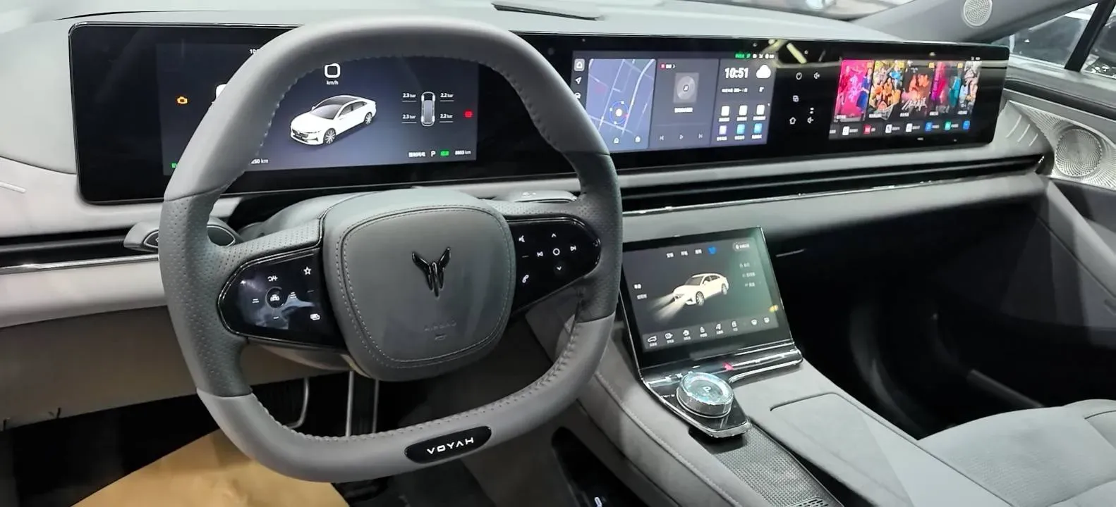 2024 Voyah ZhuiGuang 1.5T 136HP L4 PHEV 43KWH,autocango,china used car exporter,china ev exporter,chinese used car exporter,chinese used ev exporter