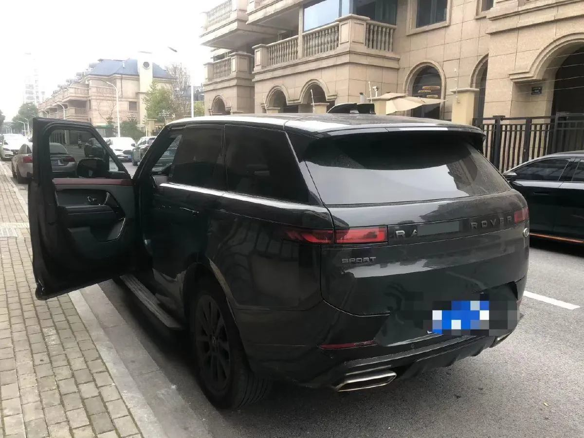 2023 Land Rover Range Rover Sport 3.0T 400HP L6 8AT,autocango,china used car exporter,china ev exporter,chinese used car exporter,chinese used ev exporter