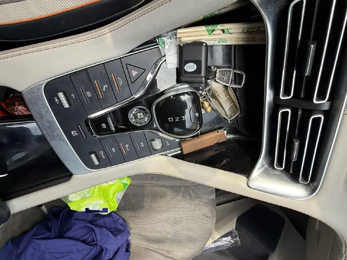 2022 Hyundai Tucson 2.0L 150HP L4 6AT Hybrid,autocango,china used car exporter,china ev exporter,chinese used car exporter,chinese used ev exporter