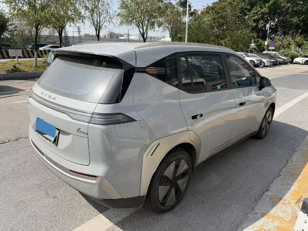 2023 GAC Trumpchi GS4 1.5T 177HP L4 6AT,autocango,china used car exporter,china ev exporter,chinese used car exporter,chinese used ev exporter