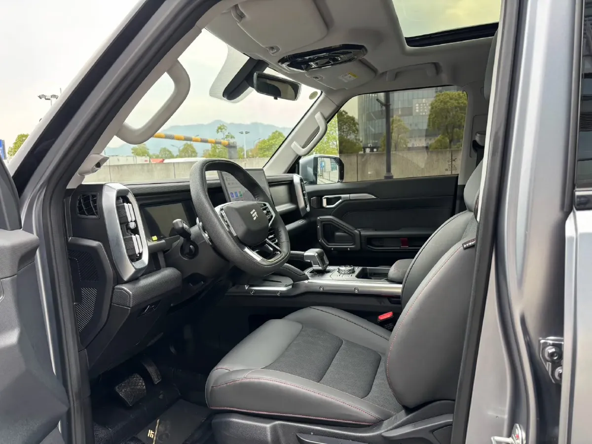 2023 Jetour Traveller 1.5T 184HP L4 7DCT,autocango,china used car exporter,china ev exporter,chinese used car exporter,chinese used ev exporter