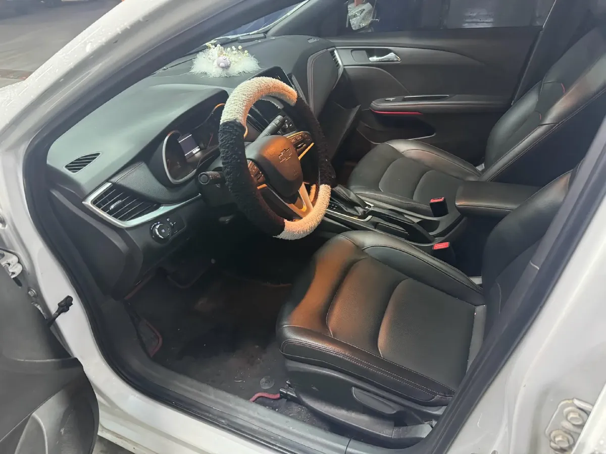 2019 Chevrolet Monza 1.3T 163HP L3 6AT,autocango,china used car exporter,china ev exporter,chinese used car exporter,chinese used ev exporter