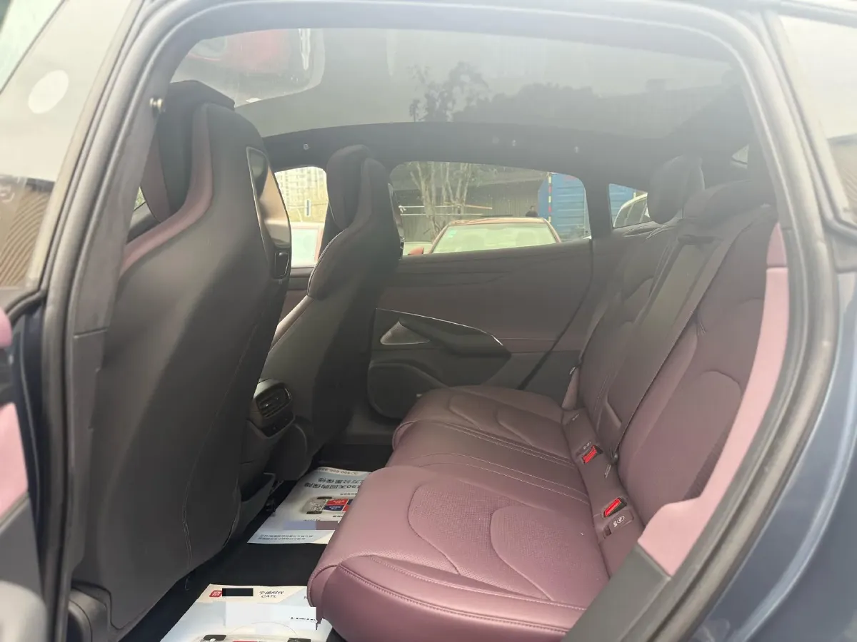 2024 MI SU7 BEV 101KWH,autocango,china used car exporter,china ev exporter,chinese used car exporter,chinese used ev exporter