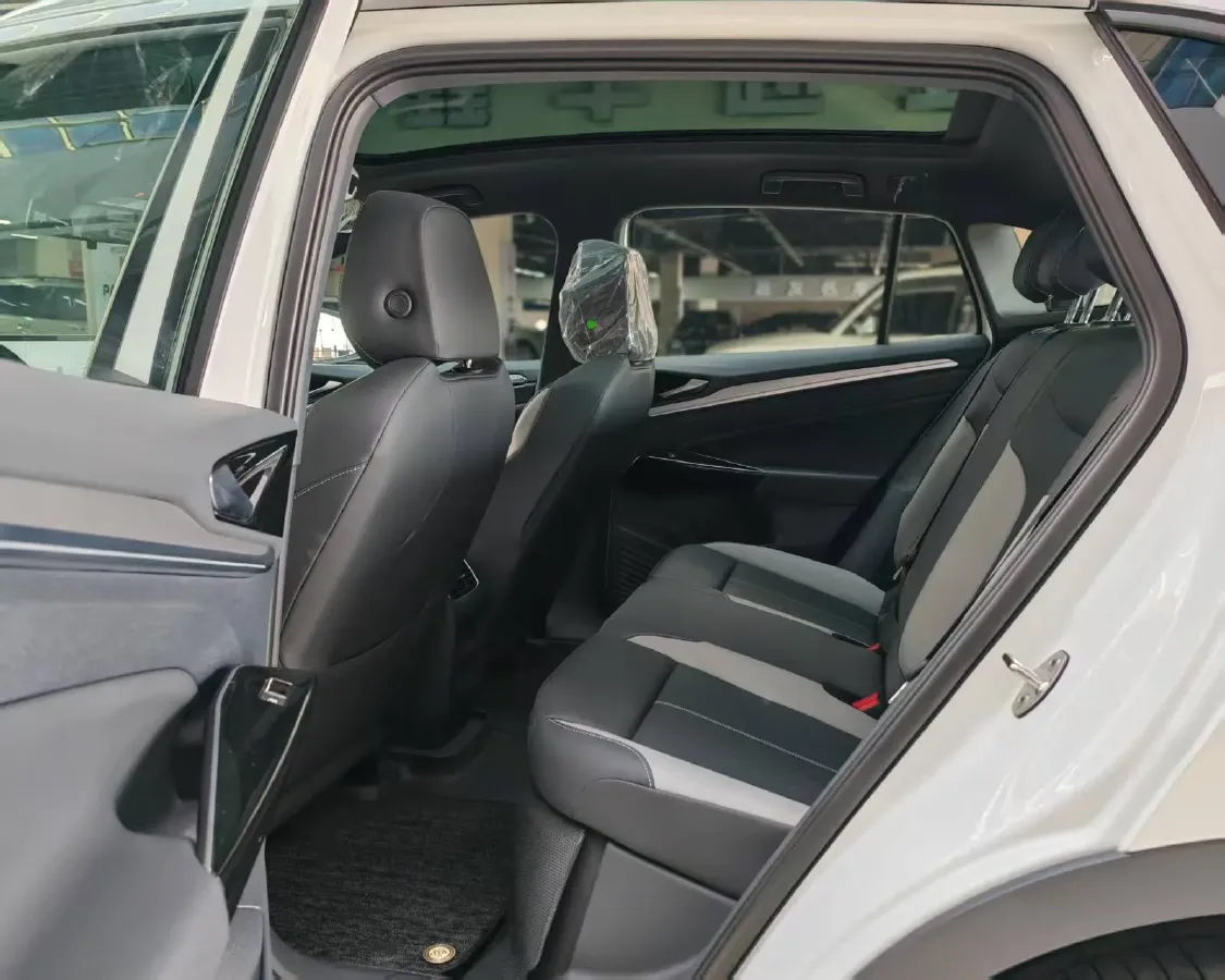 2025 Skoda Superb 2.0T 186HP L4 7DCT,autocango,china used car exporter,china ev exporter,chinese used car exporter,chinese used ev exporter