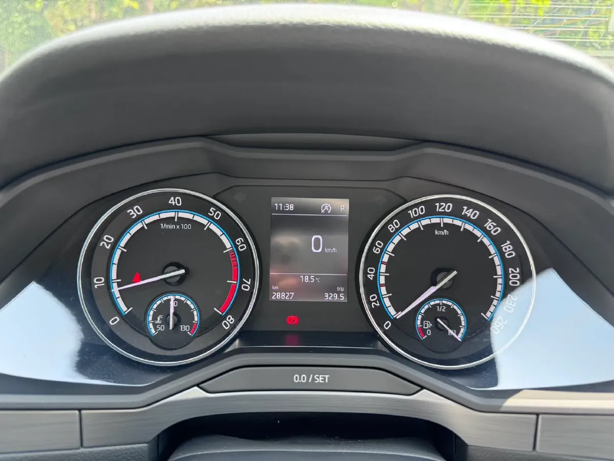 2019 Skoda Superb 1.4T 150HP L4 7DCT,autocango,china used car exporter,china ev exporter,chinese used car exporter,chinese used ev exporter