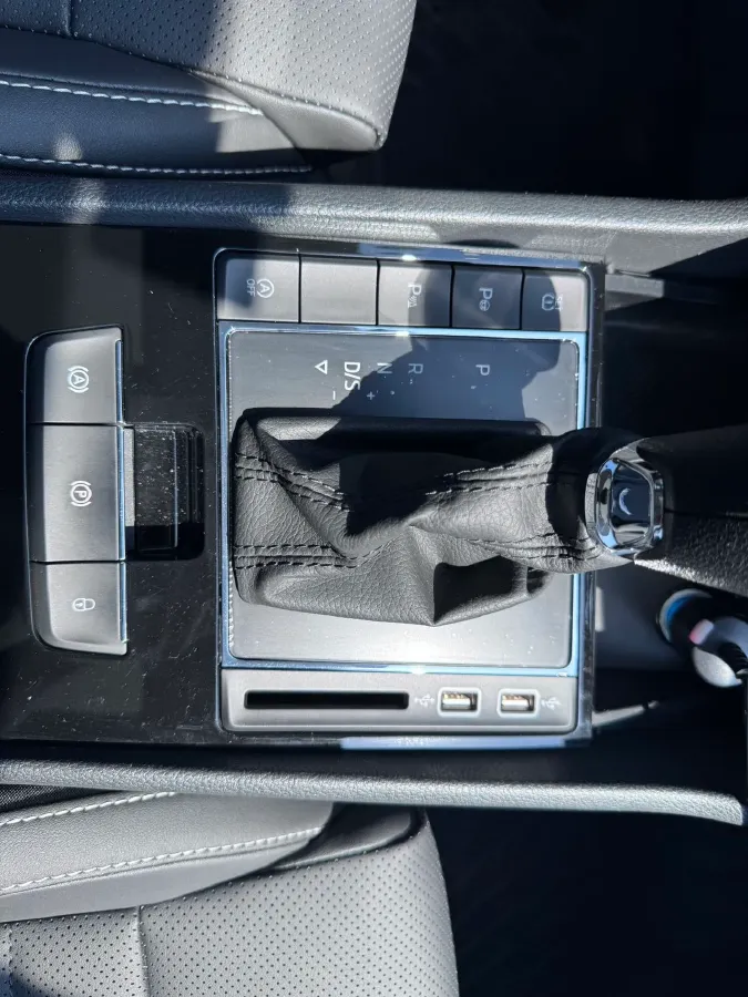 2019 Skoda Superb 1.4T 150HP L4 7DCT,autocango,china used car exporter,china ev exporter,chinese used car exporter,chinese used ev exporter