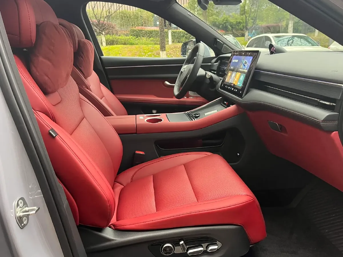 2025 AITO AITO M5 1.5T 152HP L4 REEV 42KWH,autocango,china used car exporter,china ev exporter,chinese used car exporter,chinese used ev exporter