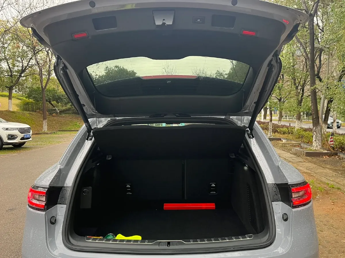 2025 AITO AITO M5 1.5T 152HP L4 REEV 42KWH,autocango,china used car exporter,china ev exporter,chinese used car exporter,chinese used ev exporter